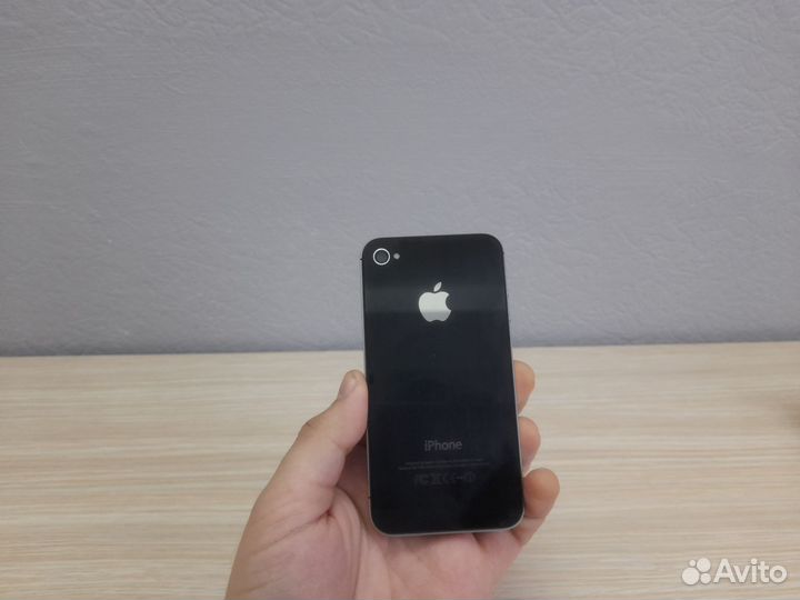 iPhone 4S, 8 ГБ
