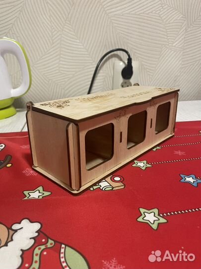 Подарочная коробка из дерева