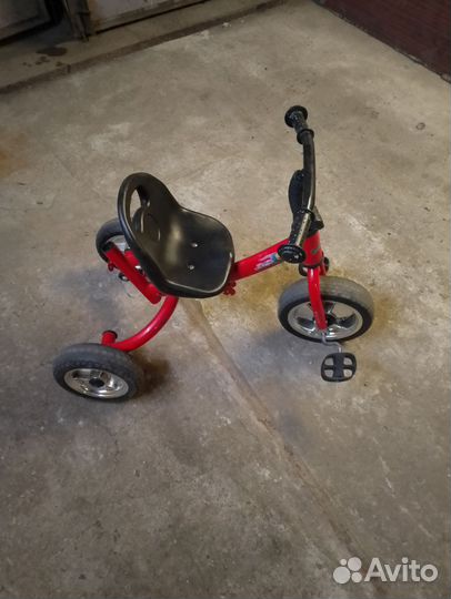 Трехколесный велосипед б/у