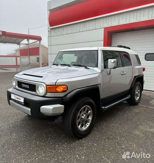 Toyota FJ Cruiser 4.0 AT, 2006, 215 000 км