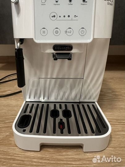 Кофемашина delonghi magnifica ecam 220.21