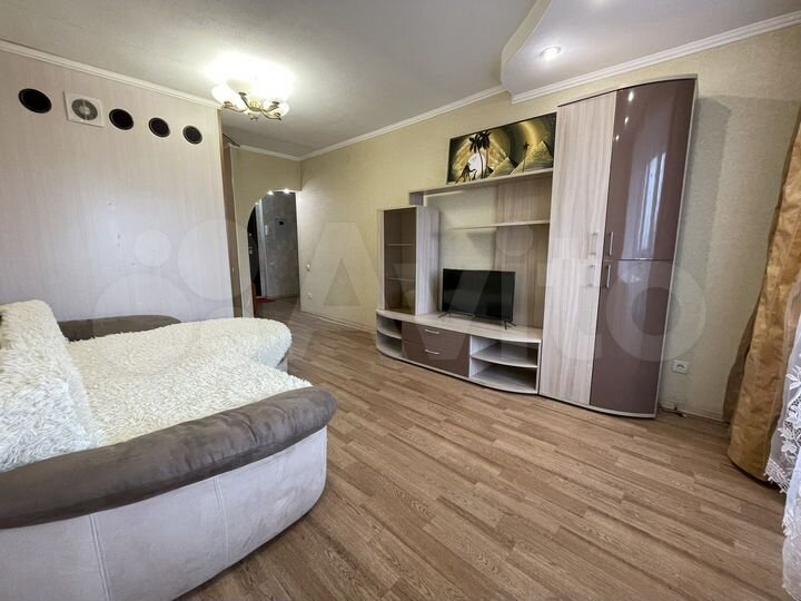 2-к. квартира, 40 м², 3/9 эт.