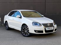 Volkswagen Jetta 1.6 AT, 2009, 226 000 км, с пробегом, цена 679 000 руб.