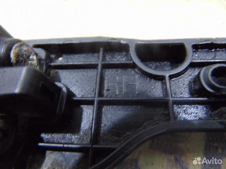 Кронштейн фар правый для Hyundai Solaris 1 2010-2