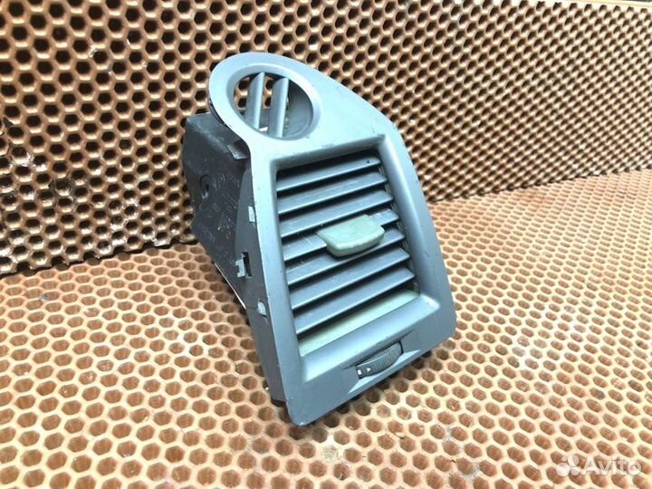 Дефлектор воздушный Renault Megane 2