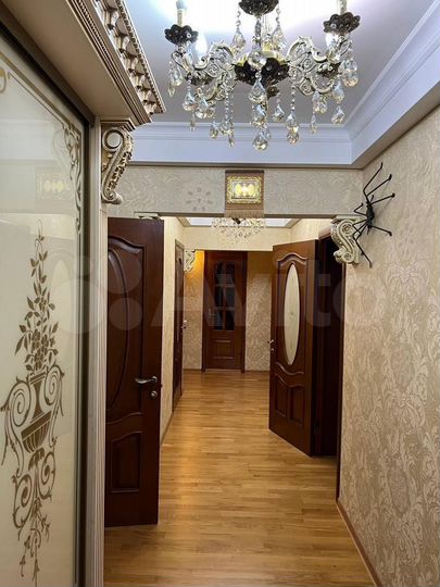 4-к. квартира, 90 м², 7/10 эт.