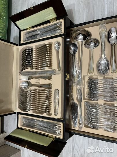 Набор столовых приборов на 12 персон