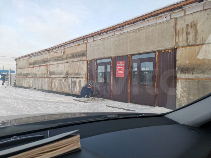 Здание, 749 м²