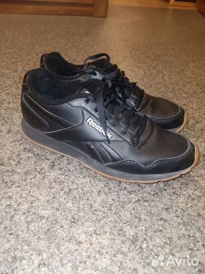 Кроссовки Reebok оригинал,кожаные