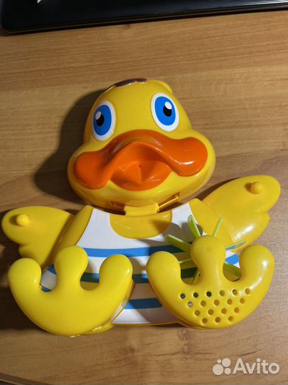 Игрушка для ванной Утка на присоске