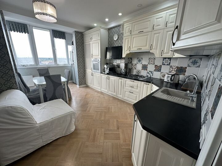 3-к. квартира, 96,6 м², 7/10 эт.