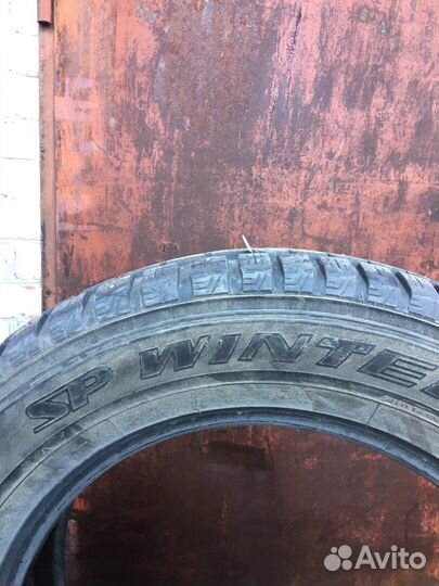 Dunlop SP Winter Ice 02 2.25/65 R17