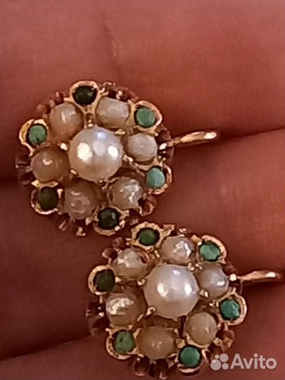 Золотые серьги