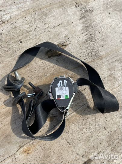 Логан 2 ремень безопасности передний