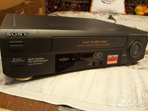 Кассетный видео-плеер (Япония)