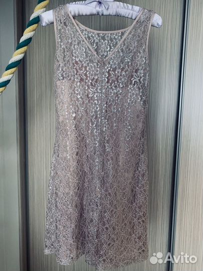 Платье нарядное