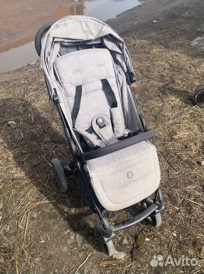 Коляска прогулочная