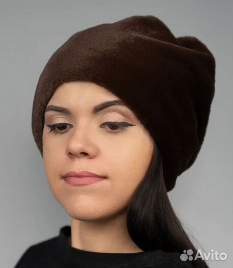 Шапка женская 56-58 с перчатками posezony