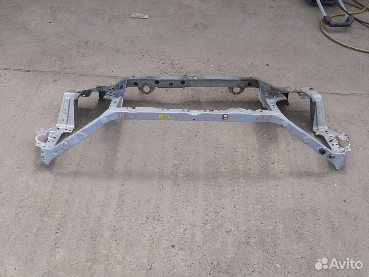 Телевизор рамка радиатора Mazda Premacy