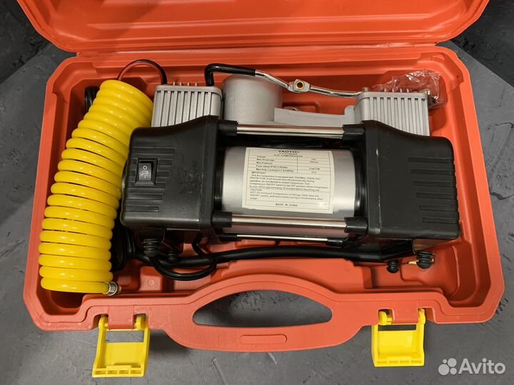 Компрессор автомобильный 2-х поршневой с набором