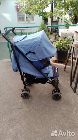 Прогулочная коляска трость