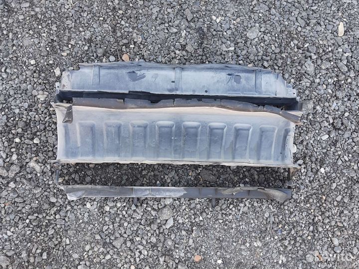 Дефлектор радиатора Range Rover Sport 05-13