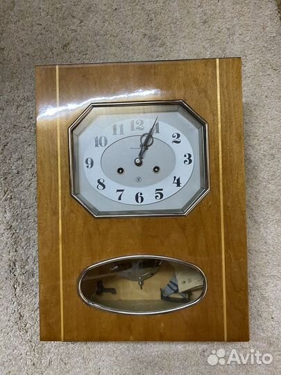 Часы настольные маятниковые СССР 
