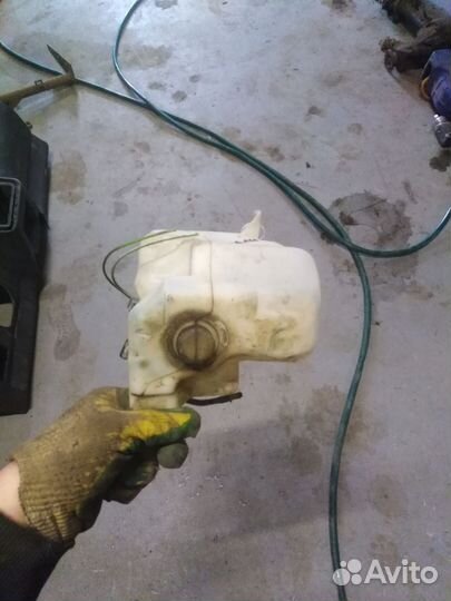 Бачок омывателя Skoda Octavia a4