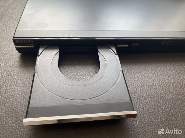 Проигрыватели и Видеомагнитофоны