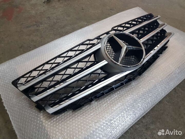 Решетка радиатора Mercedes GLK X204 До Рест