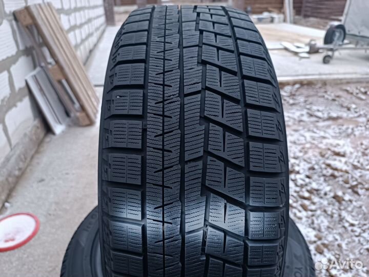 Yokohama Ice Guard IG60 215/50 R17