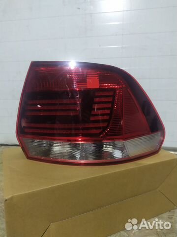 Фонарь задний правый VW polo sedan 2011
