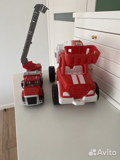 Машинки 2 шт (мчс + Пожарная)