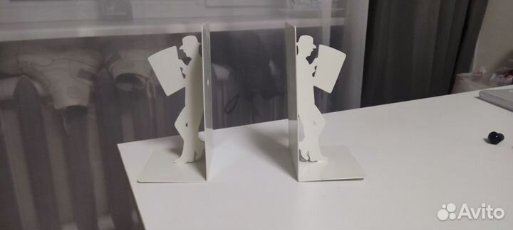 Подставка для книг