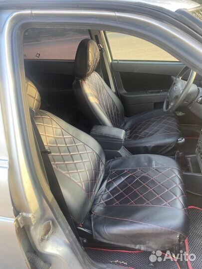 Капот на priora