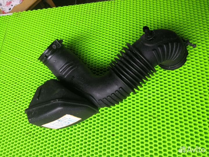 Патрубок воздушный Хюндай Соната G4ND