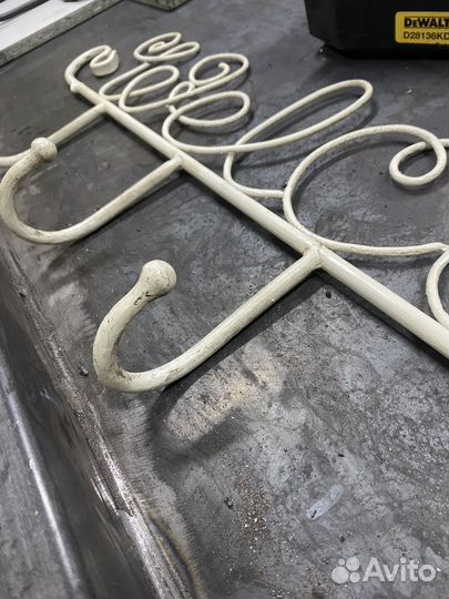 Кованная вешалка