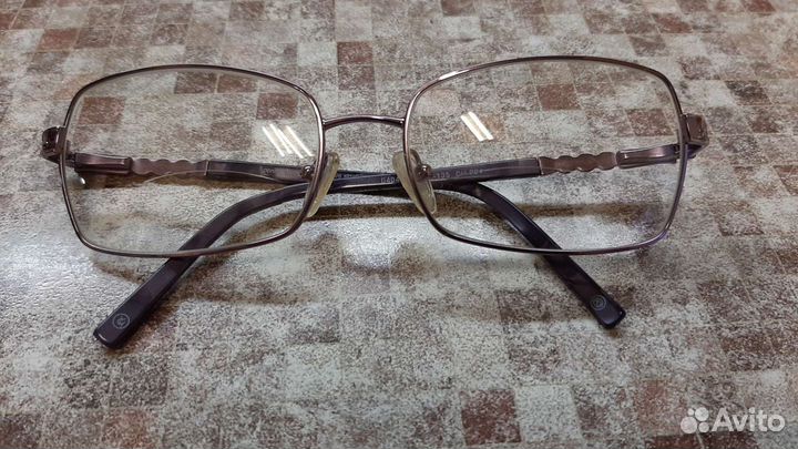 Очки для зрения, женскии, сделаны по рецепту