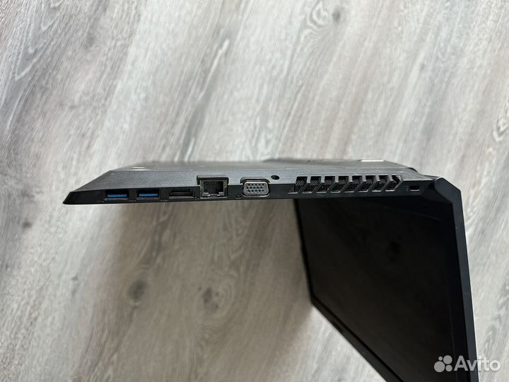 Ноутбук Lenovo Core i5 4200M/8 гб/Geforce GT720