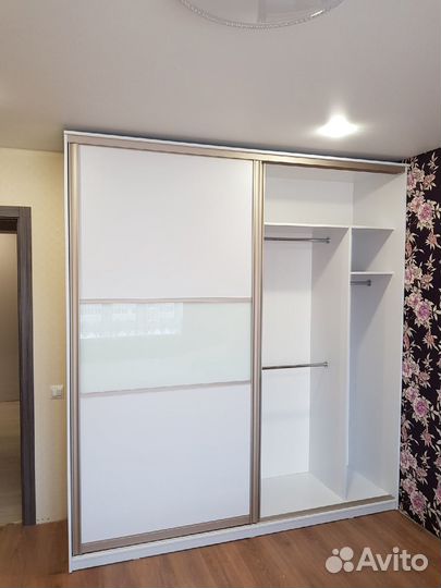 Встраиваемый шкаф