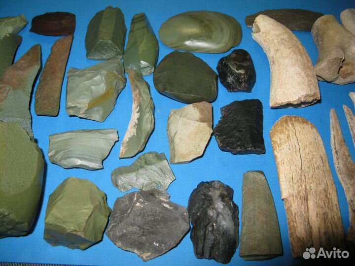 Каменные и костяные предметы. Палеолит №35
