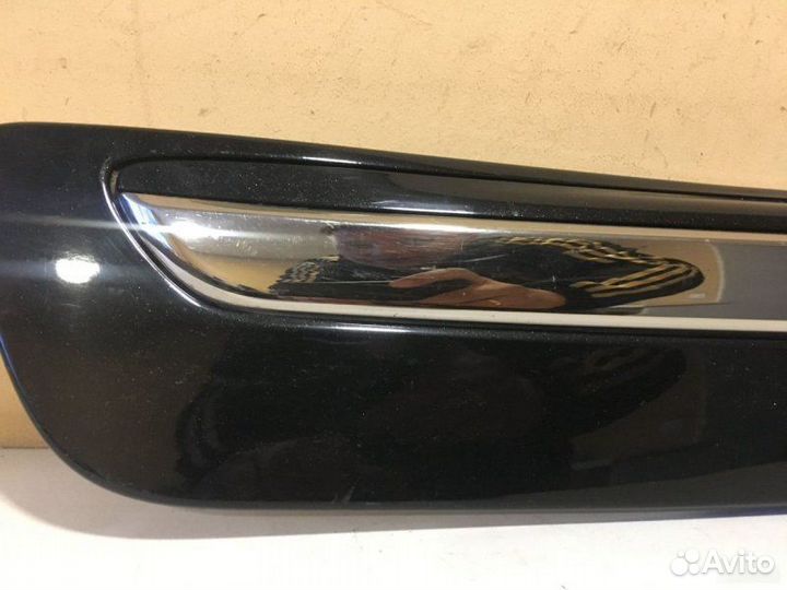 Накладка двери задняя правая Lexus Lx