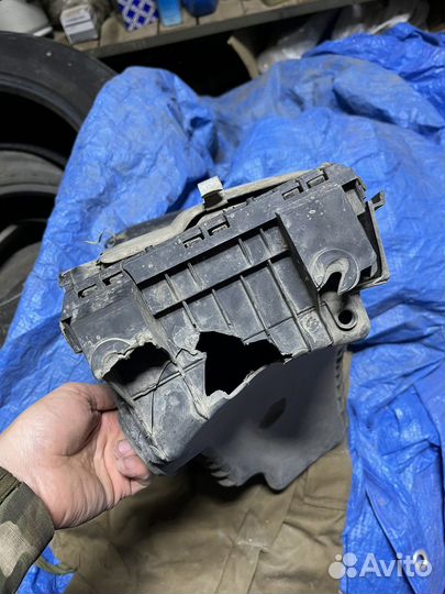 Корпус воздушного фильтра touareg gp