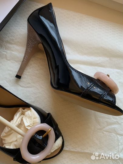 Винтажные туфли-лодочки Escada р.36 новые