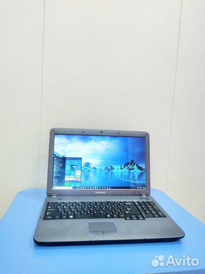 Ноутбук Samsung
