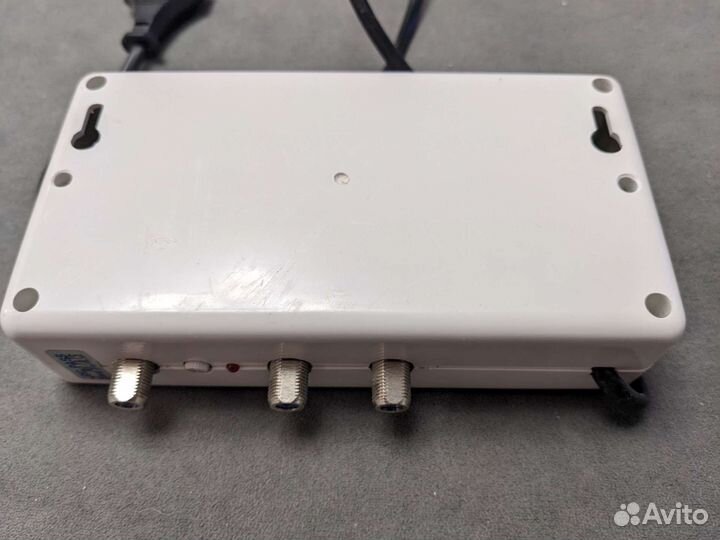 Усилитель тв сигнала DY8020A