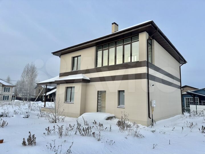 Дом 241 м² на участке 10 сот.