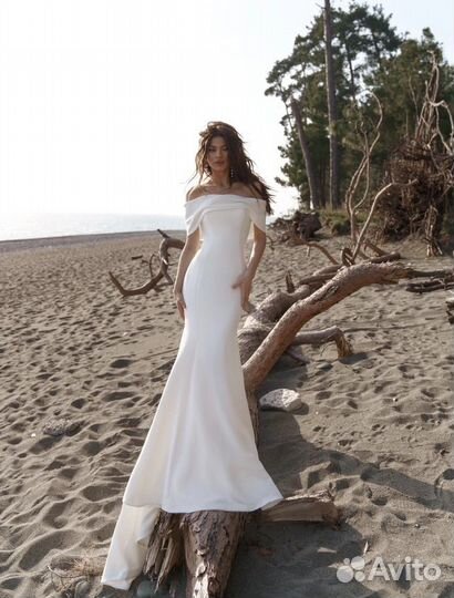 Свадебное платье 42 44 новое