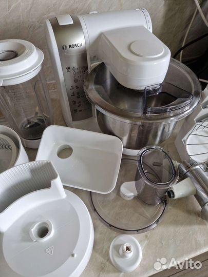 Комбайн bosh4880