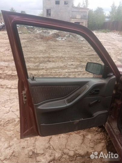 Дверь передняя Seat Toledo 1992